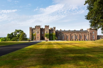 Skotland, Perth - Scone Palace i solskinsvejr