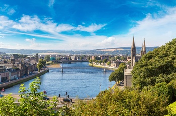 Inverness på en solskinsdag, Skotland