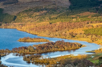 Loch Tay i Skotland