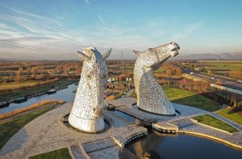 The Kelpies - de 30 meter høje skulpturer i parken "The Helix" i Falkirk, Skotland