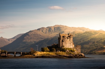Borgen Eilean Donan i Skotland tæt på Isle of Skye