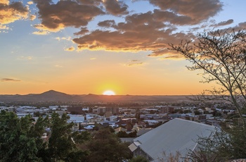 Solnedgang over Windhoek i Namibia