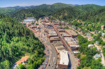 Luftfoto af westernbyen Deadwood - South Dakota