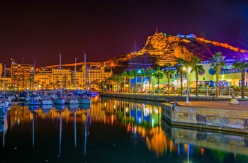 Alicante om aftenen - Spanien