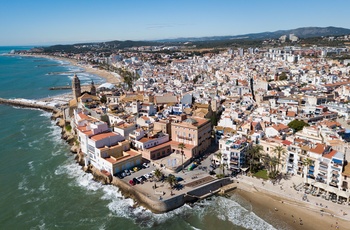 Spanien, Catalonien, Sitges - byen set fra oven
