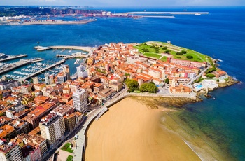 Spanien,Asturien, Gijón - vue fra luften
