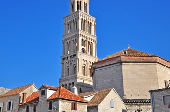 Diocletians Palads og klokketårnet i Split, Dalmatien i Kroatien