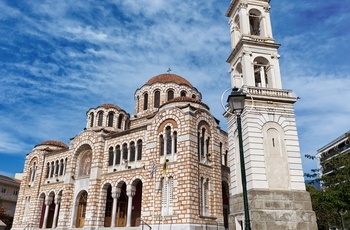 St. Nicholas kirken i kystbyen Volos i den Pagasetiske Bugt - Grækenland