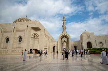Sultan Qaboos Moske in Muscat, Oman - Foto: Journaway Rundreisen, Unsplash