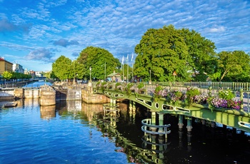 Bro over kanal i Göteborgs gamle bydel, Sverige