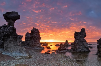 Rauker eller kalkstenssøjler på Fårö, Gotland i Sydsverige