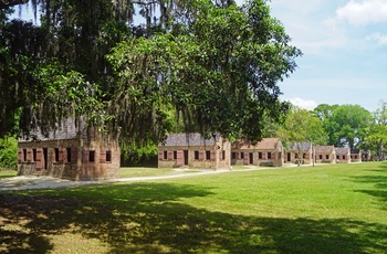 MC Sydstaterne - Gamle bygninger der var slavernes hjem på Boone Hall Plantation