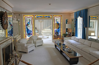 MC Sydstaterne - Indenfor i Graceland, Elvis Presleys hjem i Memphis