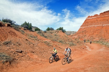 På mountainbike i Palo Duro Canyon State Park i Texas, USA