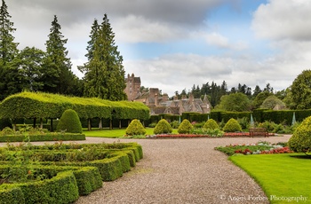 Glamis Castle, The Italian Garden
