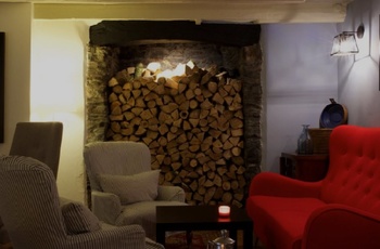 The Lugger Hotel - lounge
