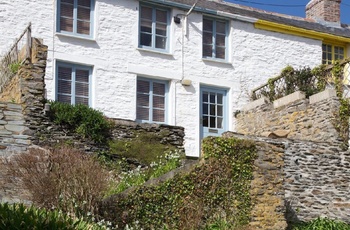 The Lugger Hotel - facade