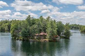 Smukke huse på Lake Ontario i Thousand Island National Park - Canada