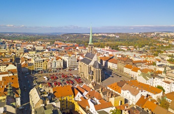Luftfoto af St. Bartholomew Katedralen i Plzen, Tjekkiet