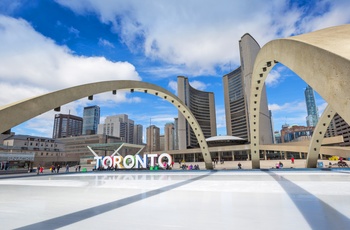 Toronto City Hall og Nathan Phillips Square, Canada