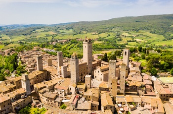 San Gimignano set fra en drone, Toscana