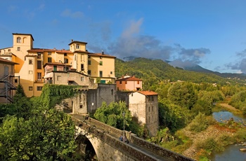 Castelnuovo di Garfagnana - apuansk alpeby i Toscana