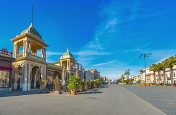 Strandpromenaden i Viareggio, Toscana