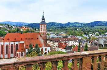 Udsigt til den kollegiale kirke Liebfrauen i Baden-Baden, Sydtyskland