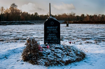 Anne Franks grav i KZ-lejren Bergen-Belsen nær Celle, Nordtyskland