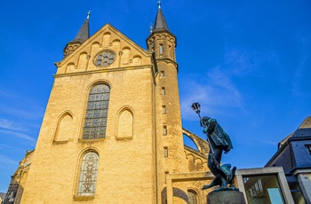 Domkirken i Bonn nær Köln, Midttyskland