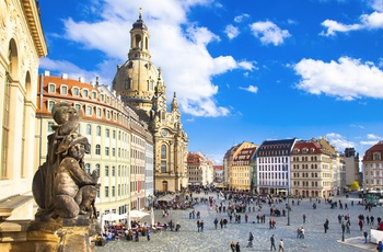 Frauenkirche på en smuk plads i centrum af Dresden, Tyskland