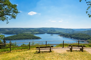 Udsigt ved Eifel-bjergene mod Rurseee søen, Midttyskland