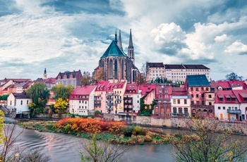 Byen Görlitz, St. Peter and Paul kirken og floden Nessie, Midttyskland