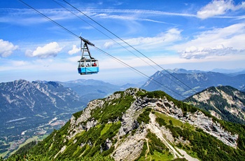Kabelbane op i bjergene ved Garmisch Partenkirchen, Tyskland