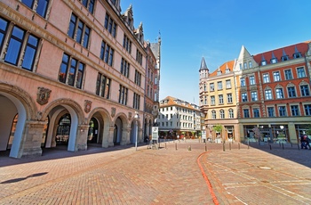 Følg Den Røde Tråd i Hannovers gamle bydel, Altstadt