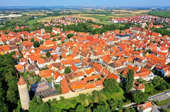 Luftfoto af vinbyen Iphofen, Bayern i Tyskland