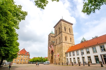 Katedralen i byen Osnabrück i Niedersachsen, Nordtyskland