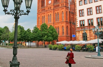 Schlossplatz eller slotspladsen i Wiesbaden, Tyskland