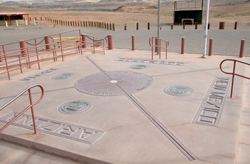 Four Corners Monument - Arizona, New Mexico, Utah og Colorado