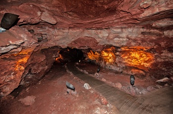 Indgang til hule i Wind Cave National Park, South Dakota i USA