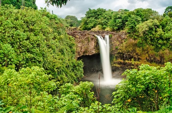 Rainbow vandfaldet på Hawai Big Island - USA