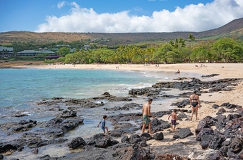 Familie på Hulupoe Bay, Lanai - Hawaii - USA