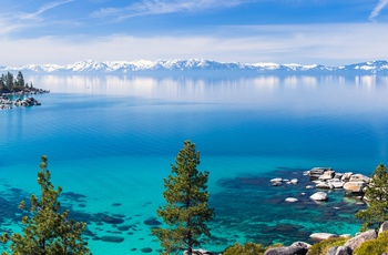Lake Tahoe og det smukke kystlandskab, det vestlige USA