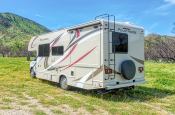 Road Bear autocamper C25-27 Type P - USA