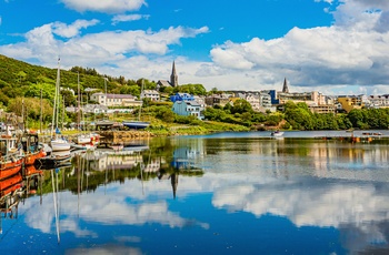 Kystbyen Clifden i det vestlige Irland