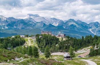 Udsigt til topstationen af Vogel kabelbanen i Slovenien 