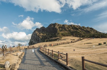 Vulkankrateret Seongsan Ilchulbong på Jeju-øen - Sydkorea