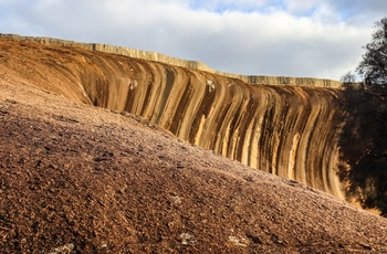 Wave Rock - en 15 meter høj bølge i granit - Western Australia