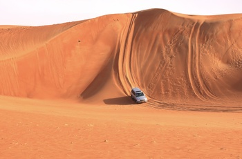 Firhjulstrækker i Wahiba Sands - ørken i Oman