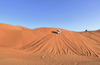 Firhjulstrækker i Wahiba Sands - ørken i Oman